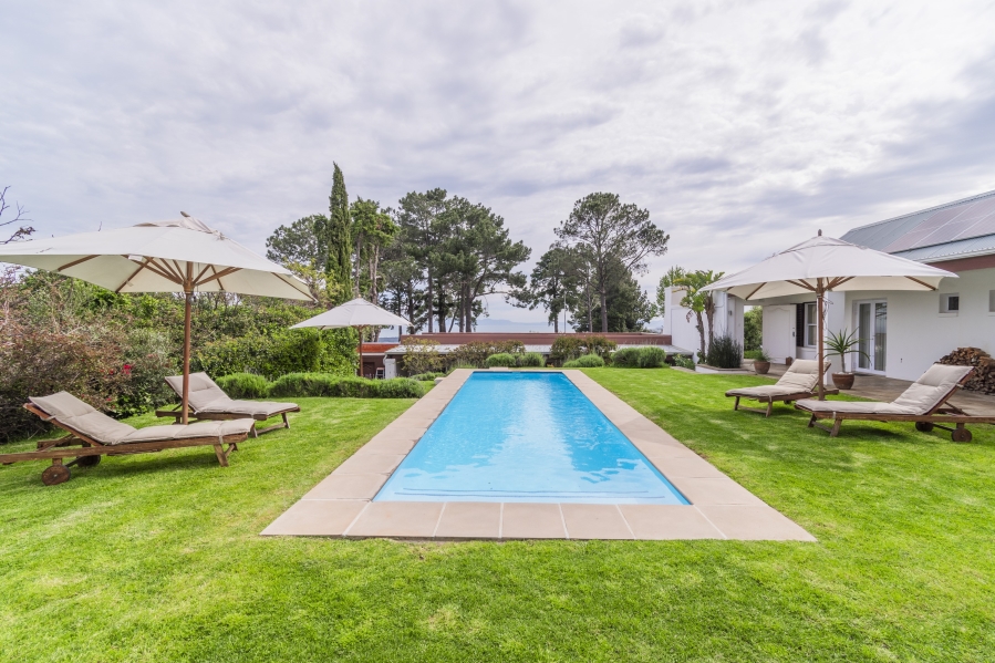 6 Bedroom Property for Sale in La Concorde Western Cape